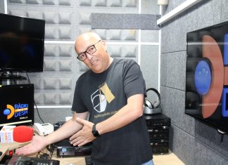 Hits Box Vinyl Edition